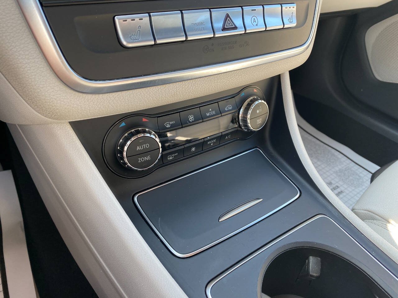 Used 2017 Mercedes-Benz CLA 250 image 17