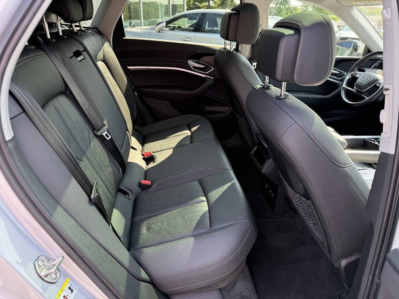 Used 2021 Audi e-tron Premium w/ Convenience Plus Package AWD/4WD image 15