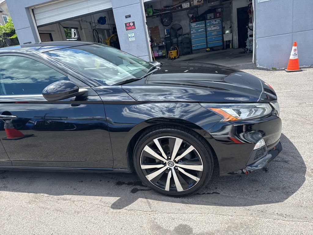 Used 2020 Nissan Altima 2.5 SR FWD image 9