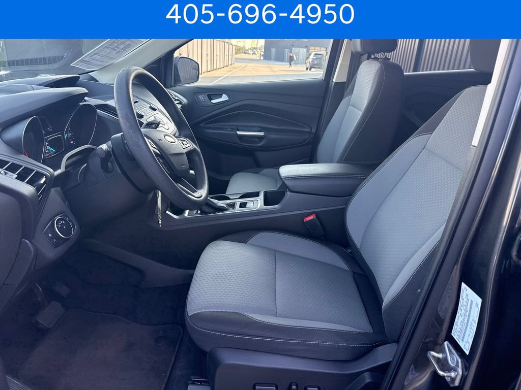 Used 2017 Ford Escape SE FWD image 11