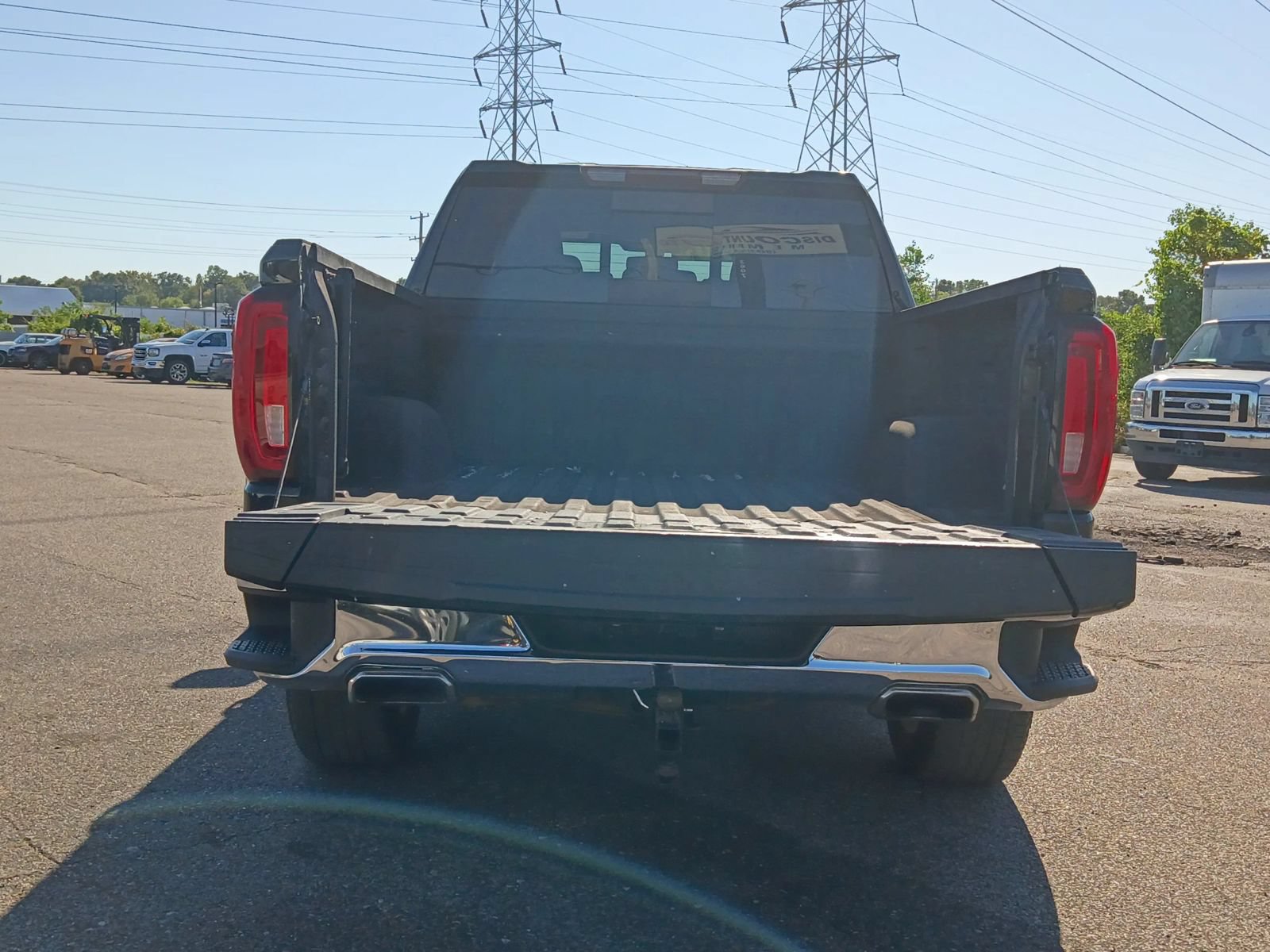 Used 2020 GMC Sierra 1500 SLT w/ SLT Premium Package AWD/4WD image 8