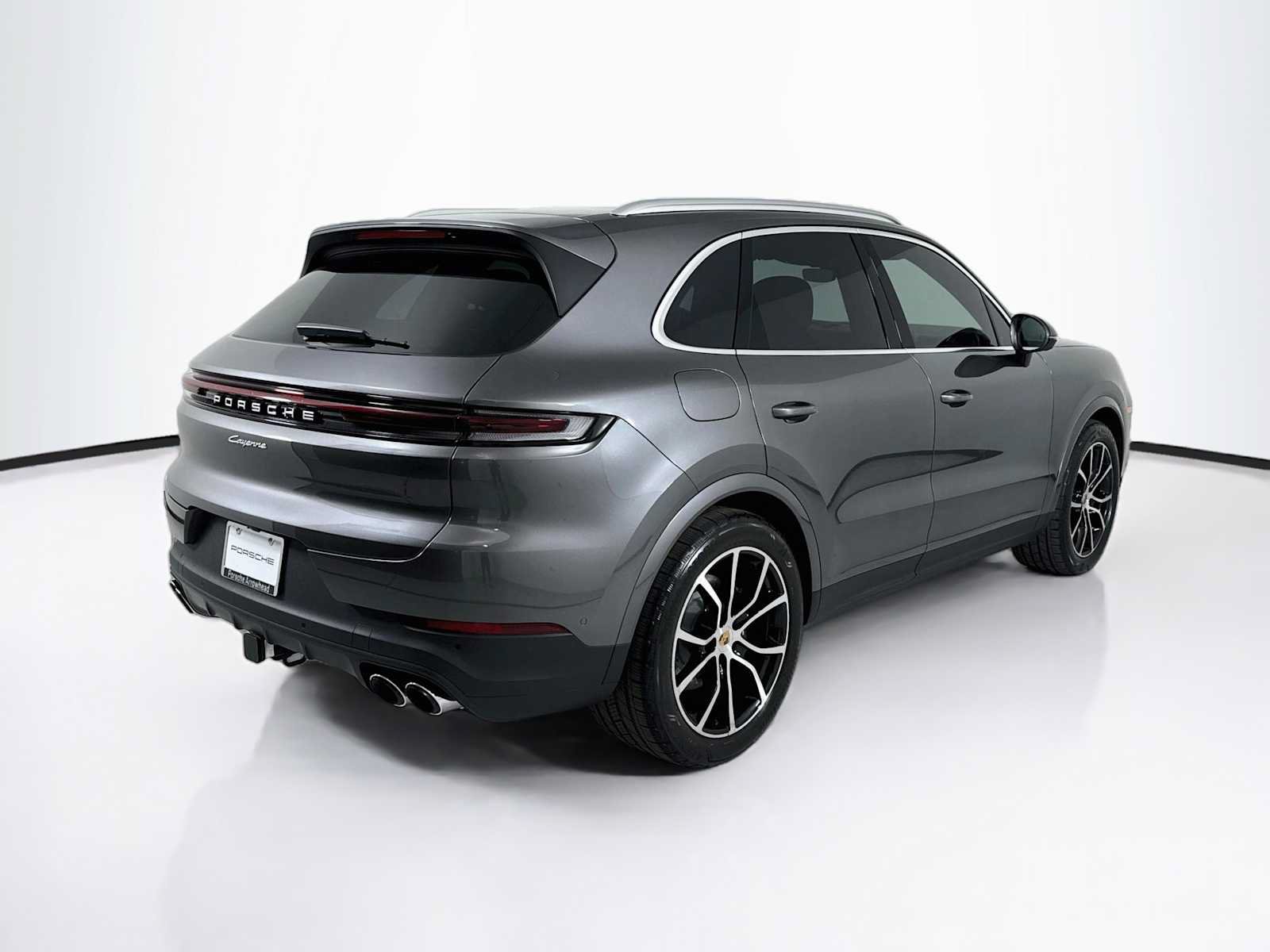 Used 2026 Porsche Cayenne AWD/4WD image 9
