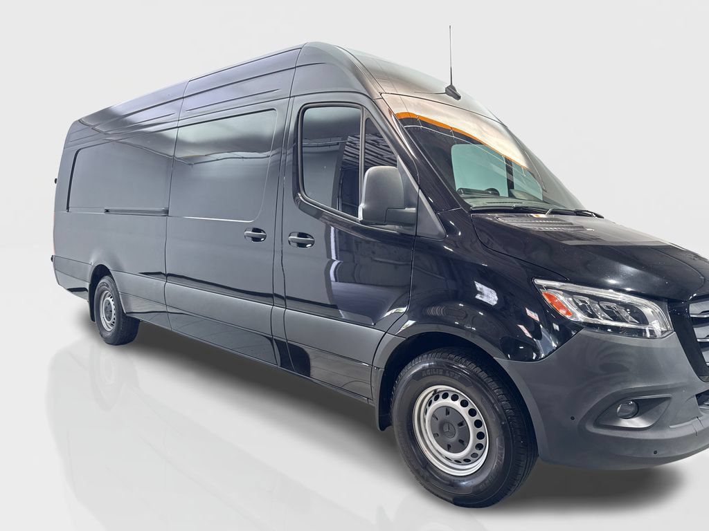 Used 2024 Mercedes-Benz Sprinter 2500 image 11