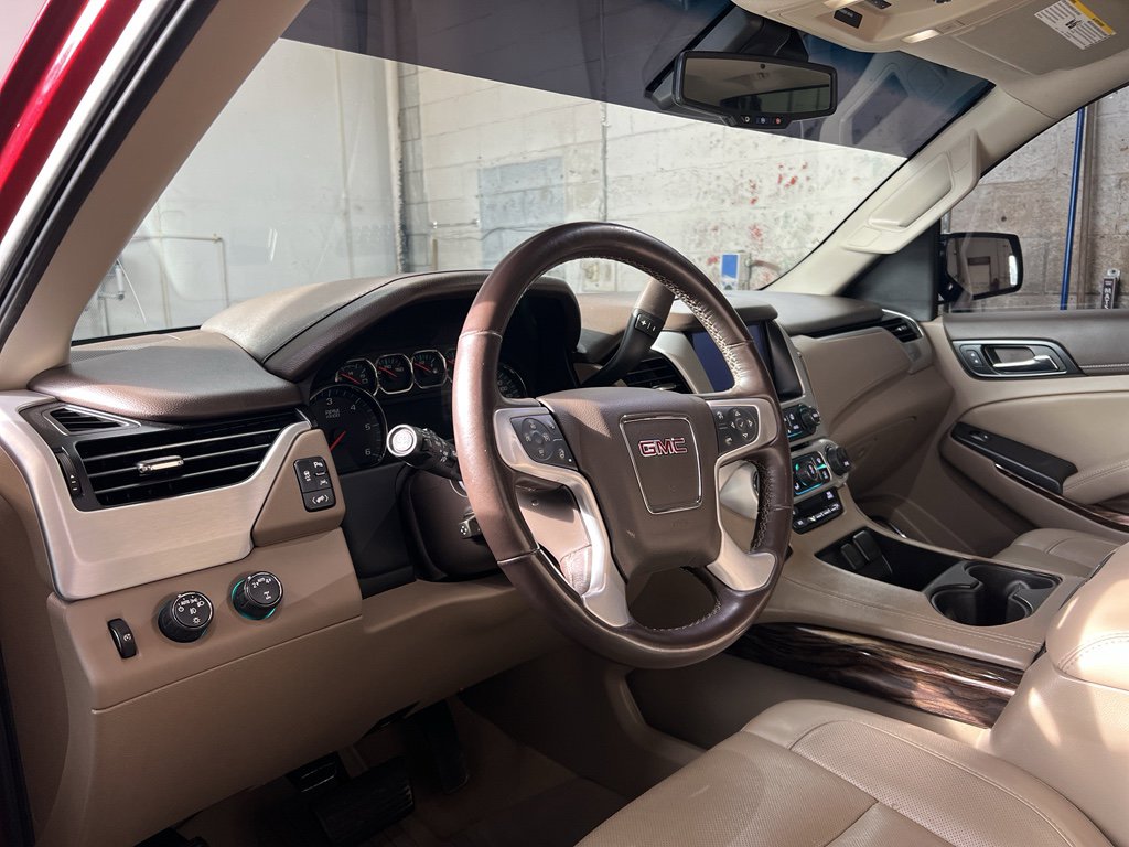Used 2020 GMC Yukon XL SLT w/ Open Road Package image 12