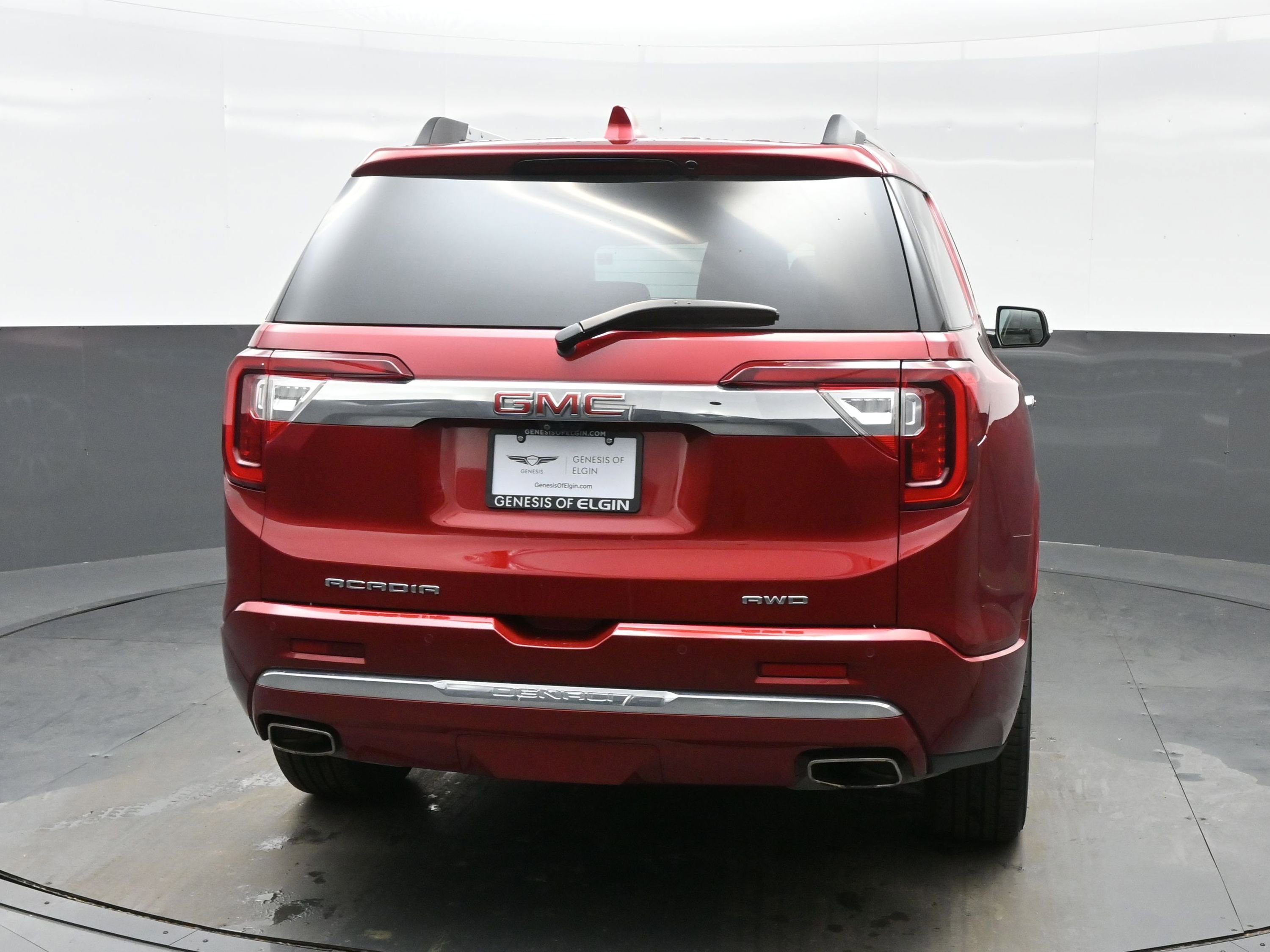 Used 2023 GMC Acadia Denali w/ Denali Ultimate Package image 5