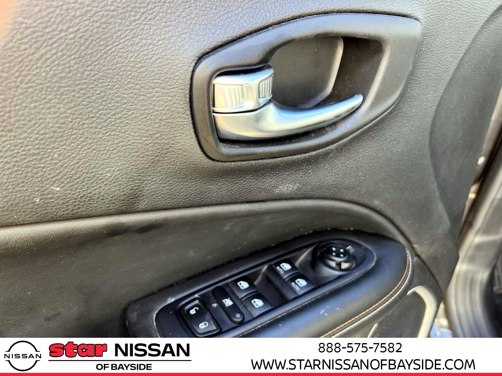 Used 2019 Jeep Compass Latitude image 15