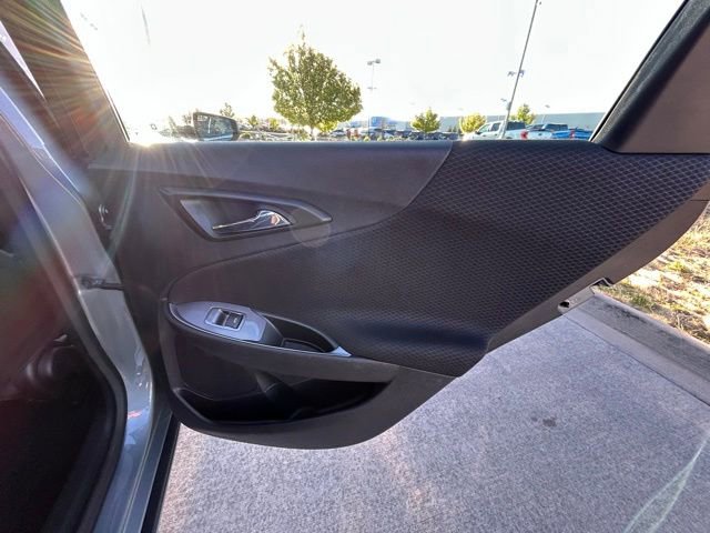 Used 2024 Chevrolet Malibu LT FWD image 17