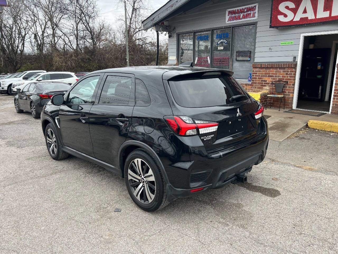 Used 2021 Mitsubishi Outlander Sport SE image 3