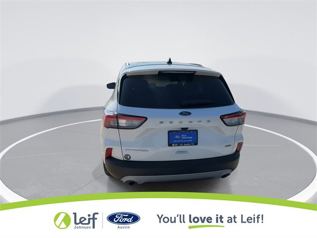 Used 2020 Ford Escape Titanium image 9