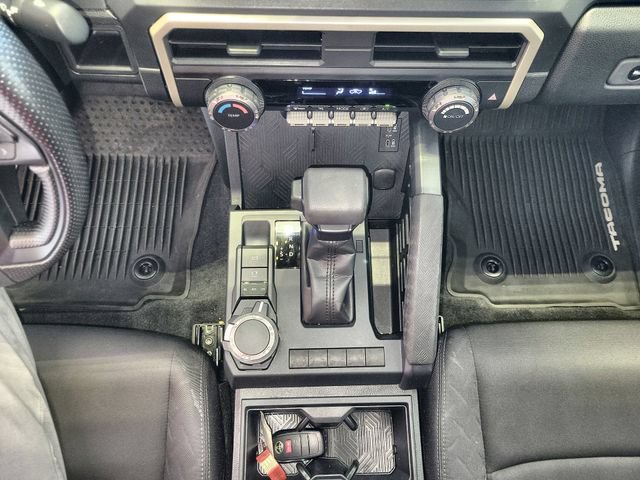 Used 2025 Toyota Tacoma SR AWD/4WD image 20
