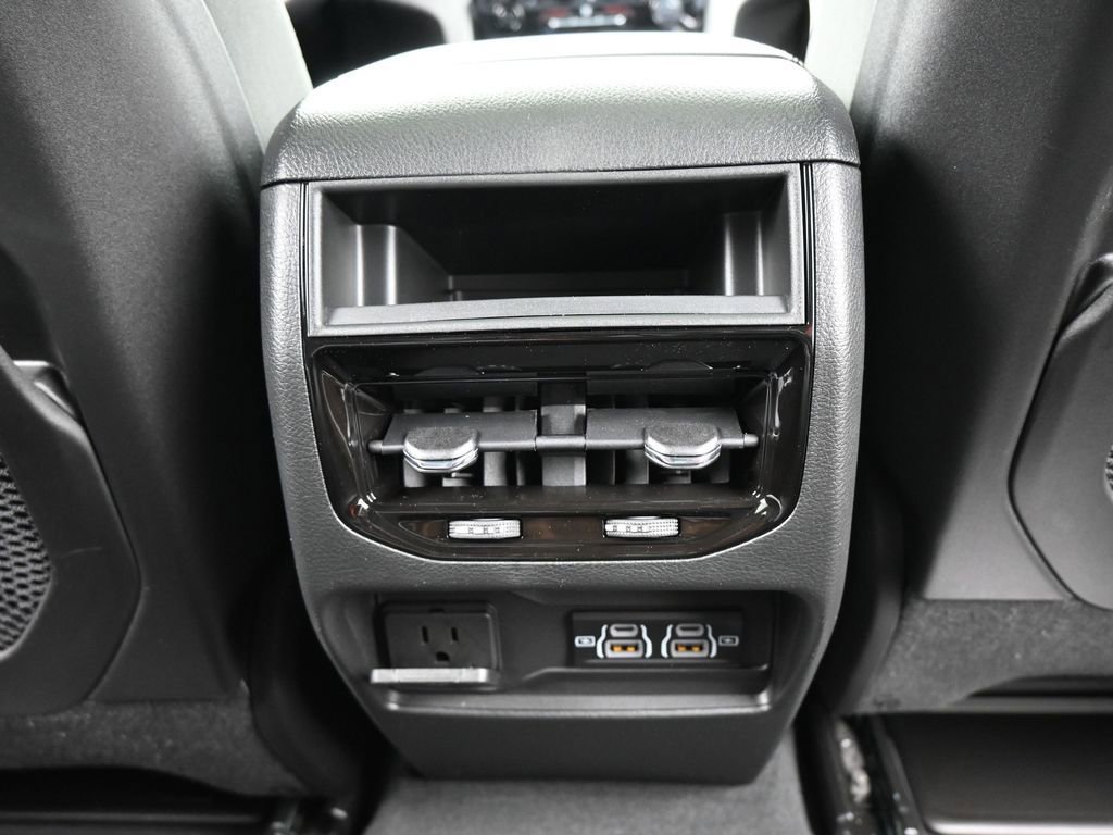 New 2026 Jeep Grand Cherokee Laredo X image 38