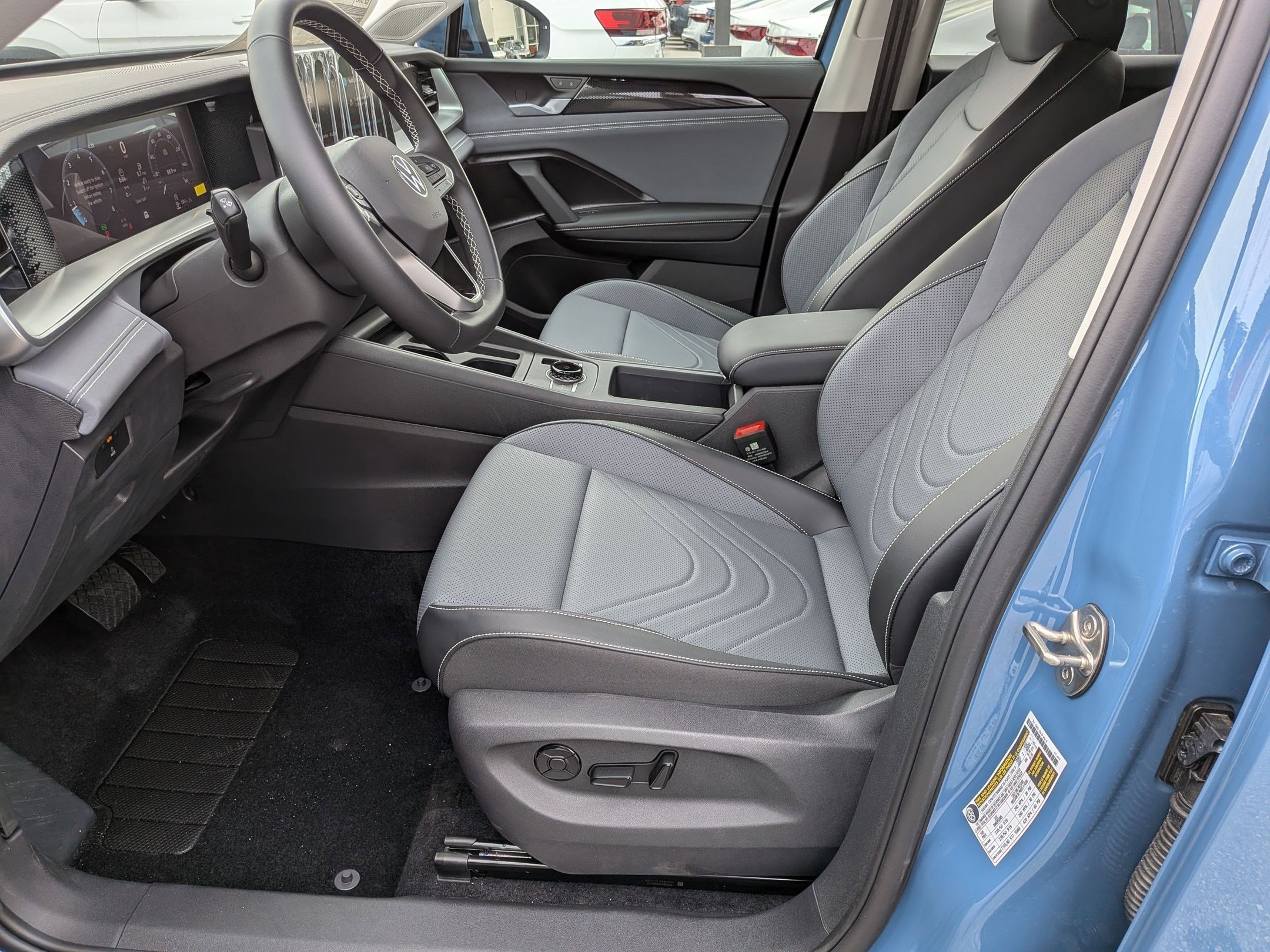 New 2026 Volkswagen Tiguan SE AWD/4WD image 14