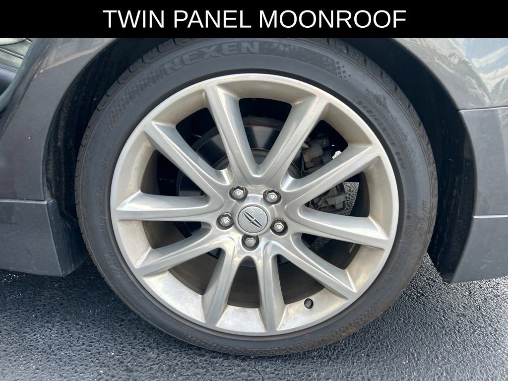 Used 2016 Lincoln MKZ w/ Equipment Group 300A Reserve FWD image 17