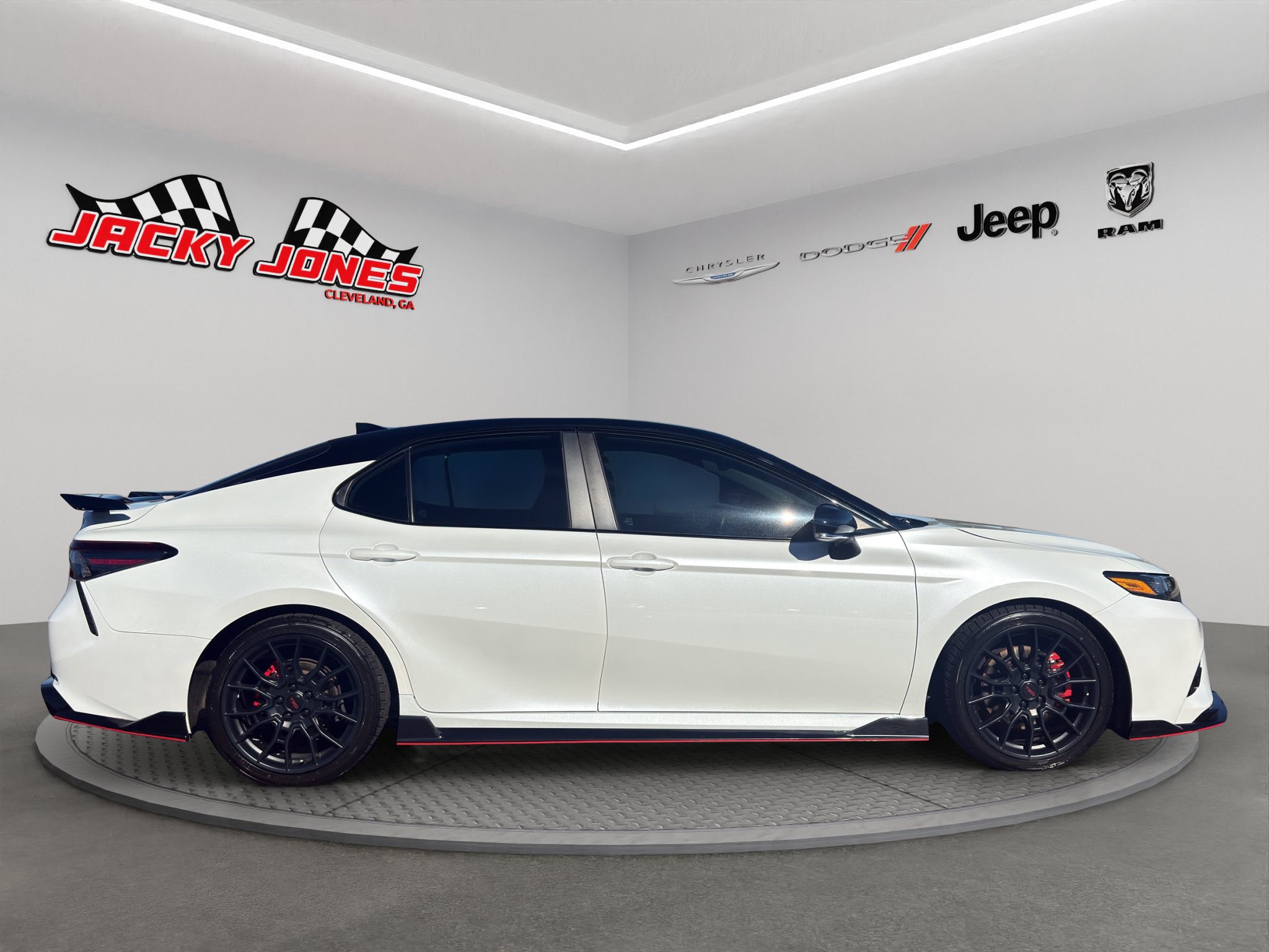 Used 2023 Toyota Camry TRD w/ TRD Package w/JBL Audio FWD image 11