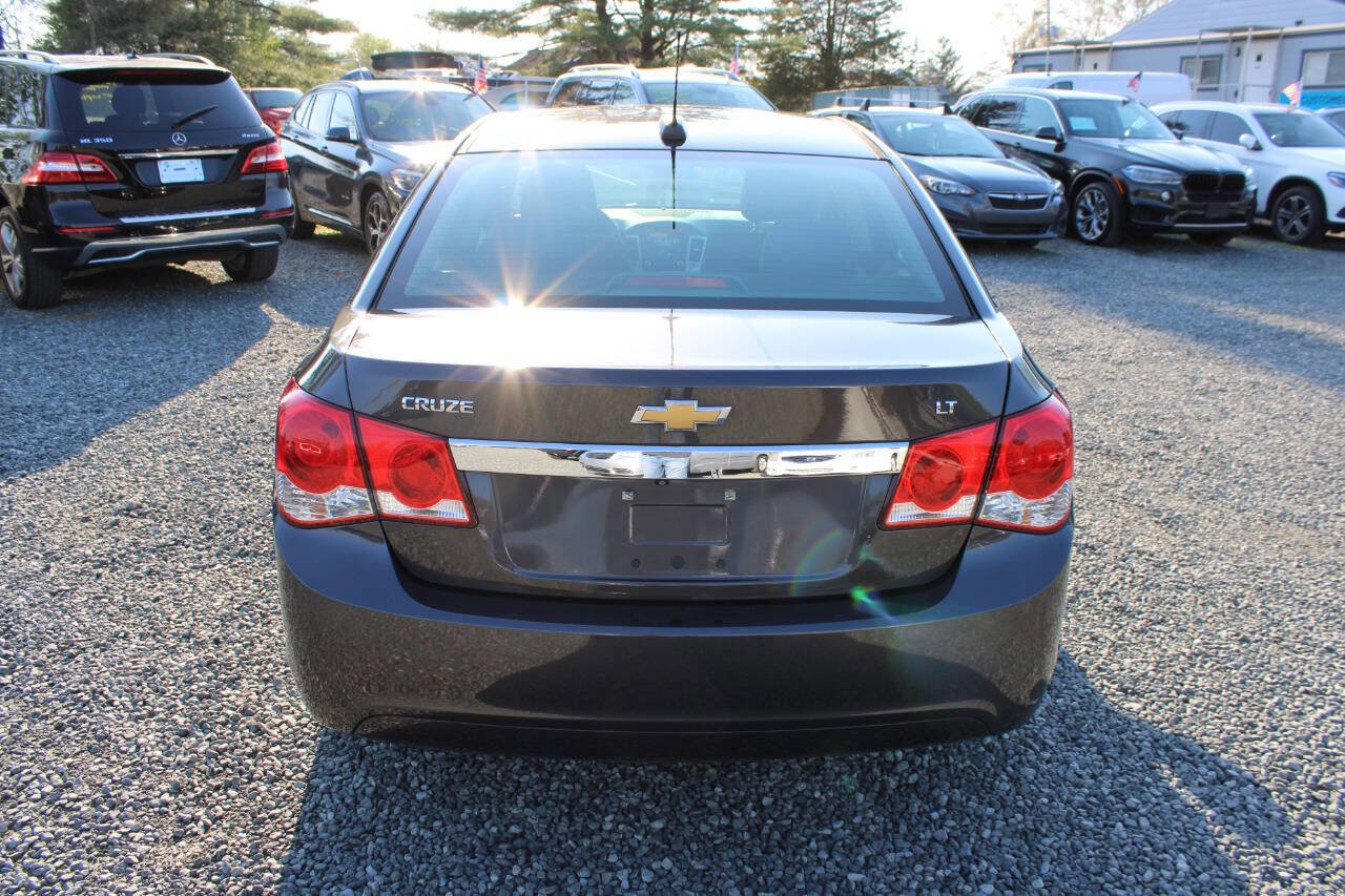 Used 2016 Chevrolet Cruze LT FWD image 8