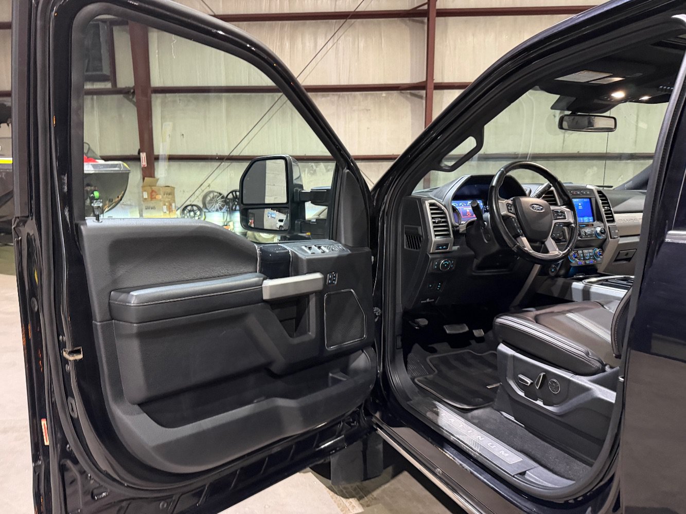 Used 2020 Ford F350 Platinum AWD/4WD image 12