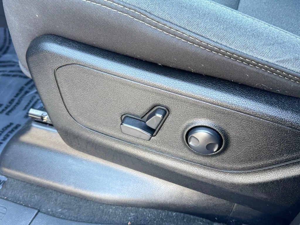 Used 2023 RAM 1500 Big Horn AWD/4WD image 19