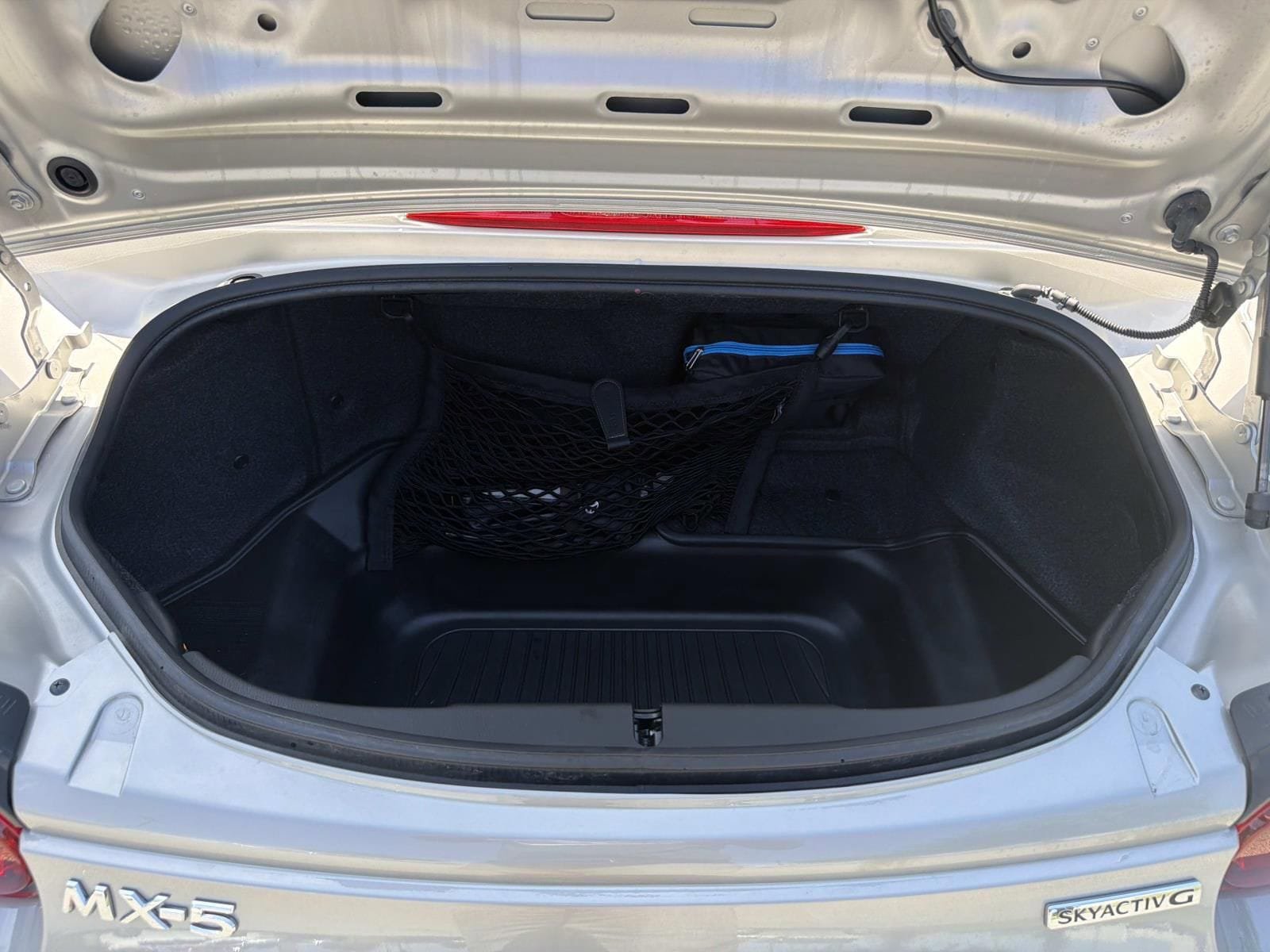 Used 2022 MAZDA MX-5 Miata Grand Touring w/ Weather Package RWD image 16