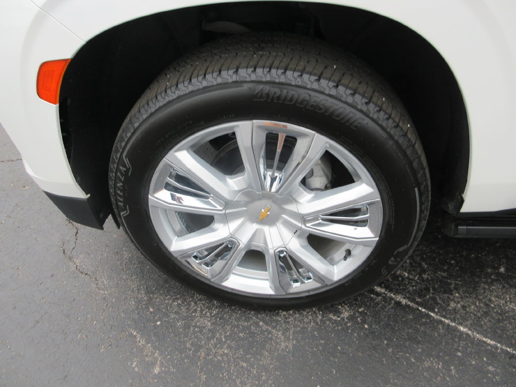 Certified 2023 Chevrolet Tahoe High Country w/ Premium Package 2 AWD/4WD image 15