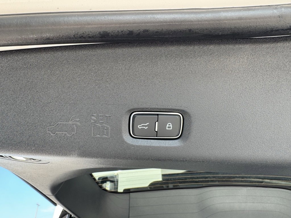 New 2025 Ford Expedition Platinum image 11