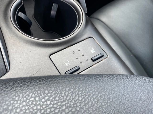 Used 2023 Toyota Camry SE FWD image 11