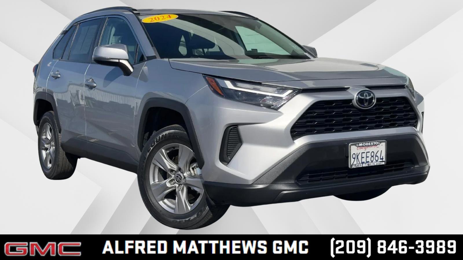 Used 2024 Toyota RAV4 XLE w/ Convenience Package AWD/4WD image 1