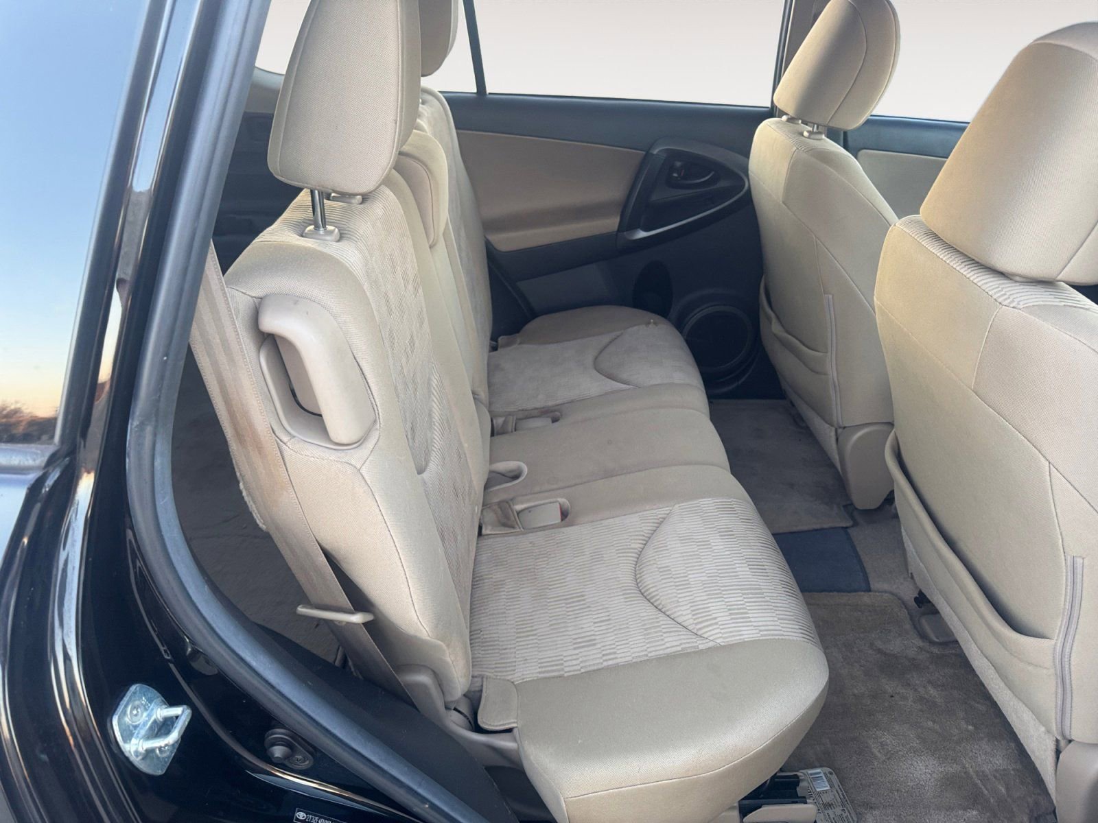 Used 2012 Toyota RAV4 FWD image 13