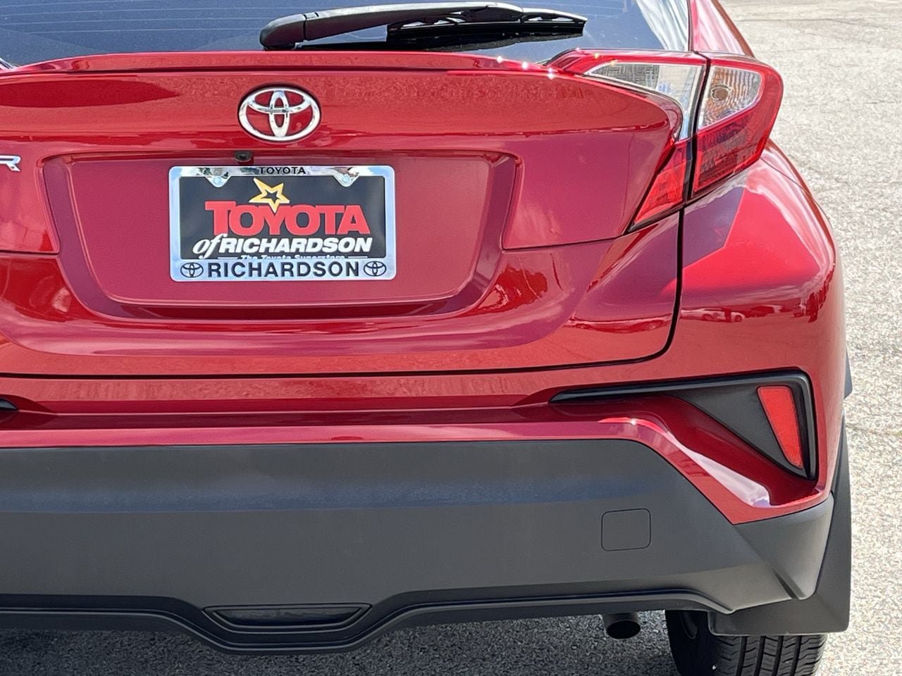 Used 2020 Toyota C-HR LE FWD image 7