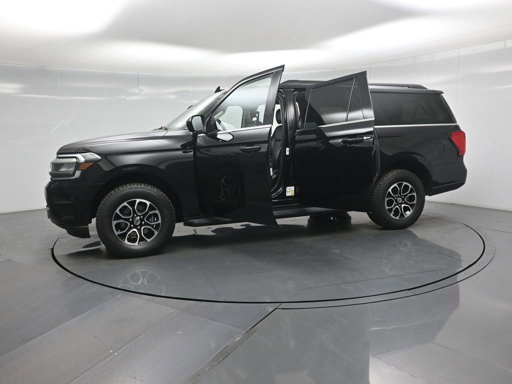 Certified 2024 Ford Expedition Max XLT image 35