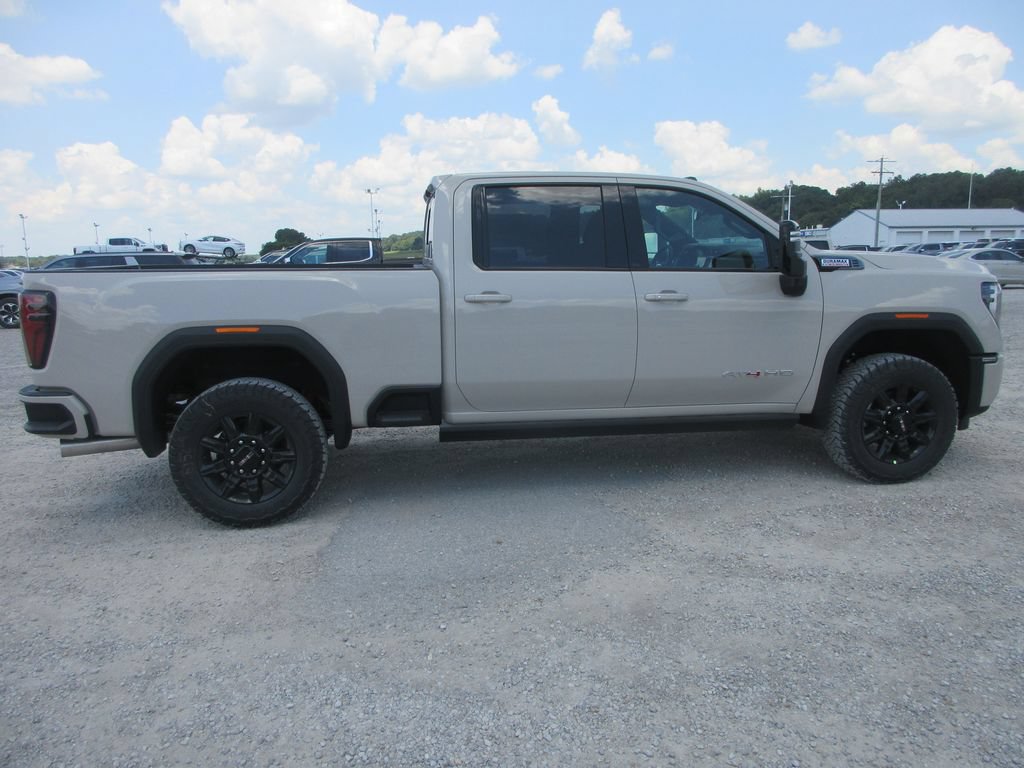 New 2026 GMC Sierra 2500 AT4 w/ AT4 Premium Plus Package AWD/4WD image 3