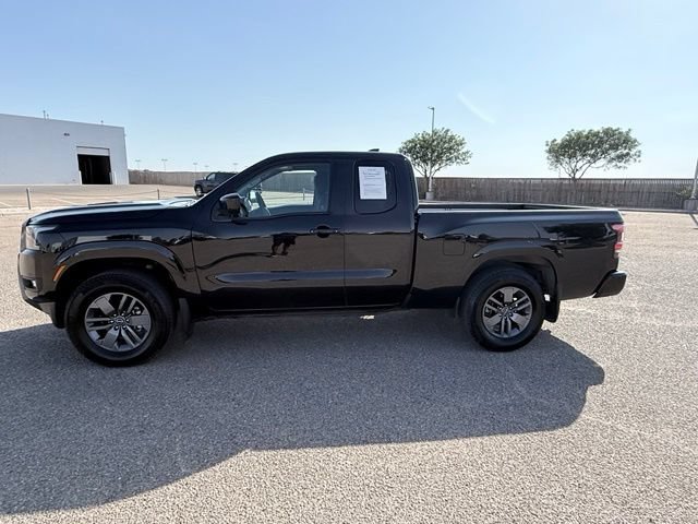 Certified 2025 Nissan Frontier SV w/ SV Convenience Package RWD image 9