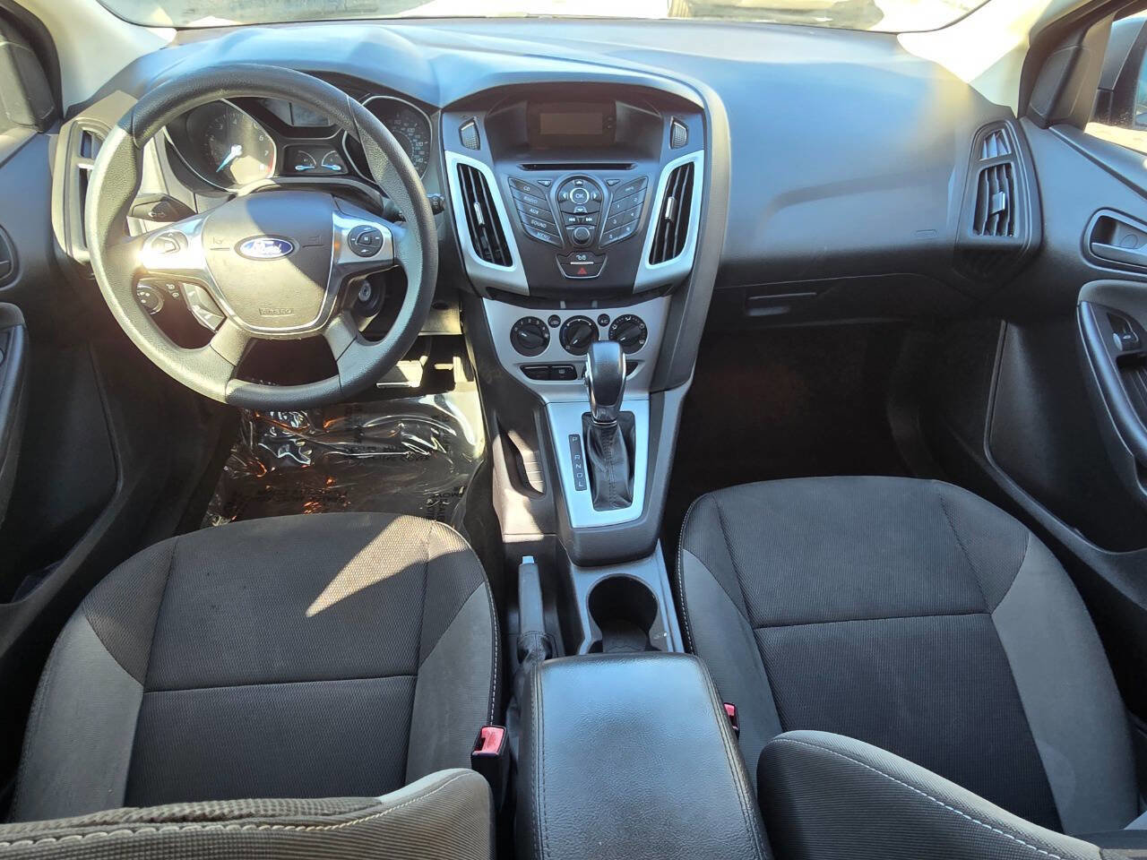 Used 2012 Ford Focus SE FWD image 14