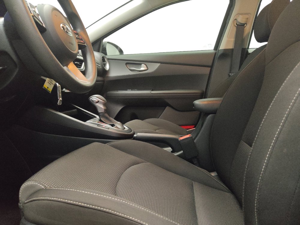Used 2020 Kia Forte Sedan FWD image 17