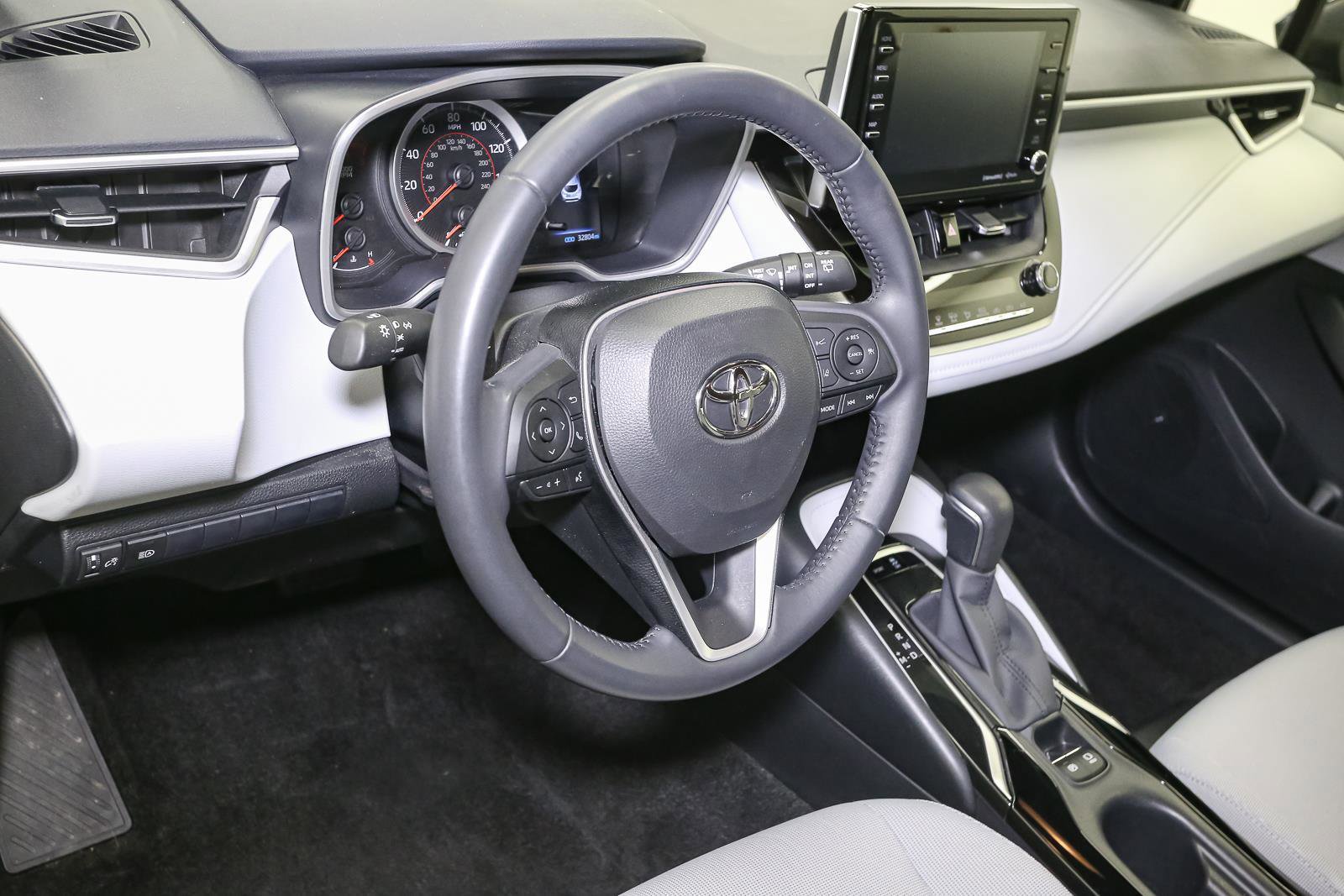 Used 2019 Toyota Corolla SE FWD image 23