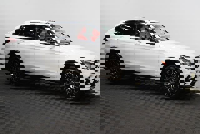 Used 2018 Mercedes-Benz GLC 300 4MATIC w/ AMG Line image 1