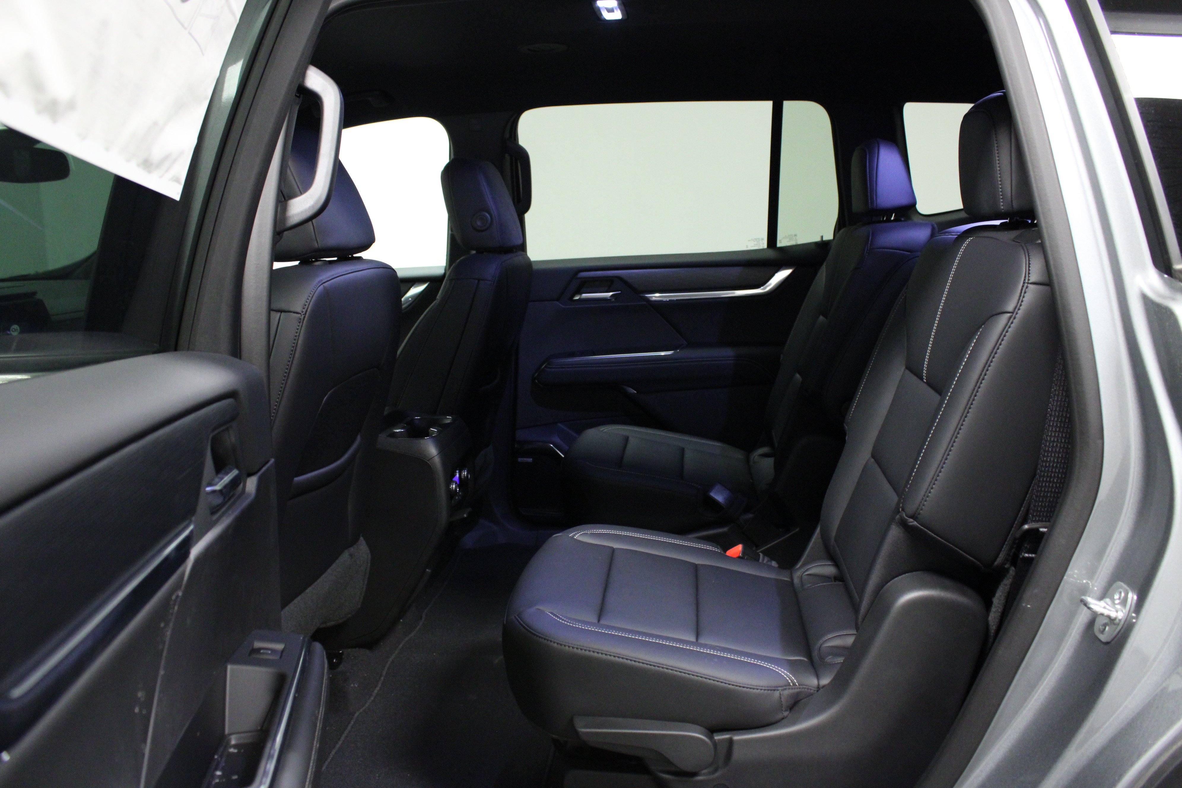 New 2025 GMC Acadia Elevation w/ Elevation Premium Package FWD image 13