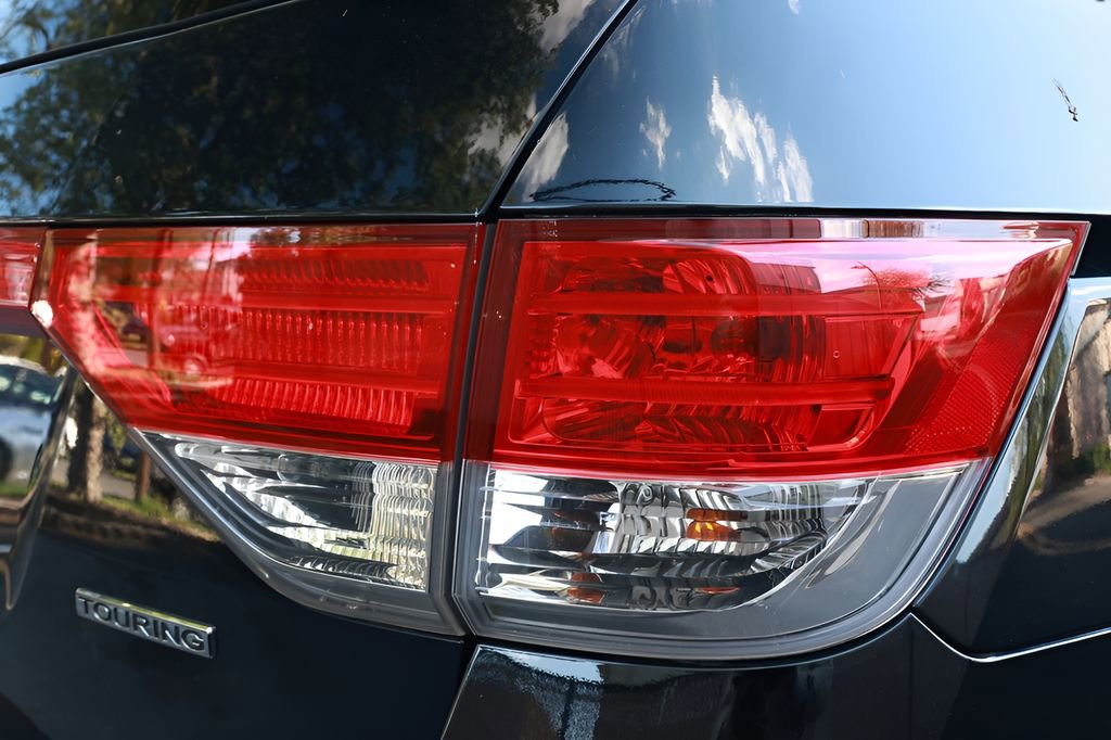 Used 2016 Honda Odyssey Touring image 13