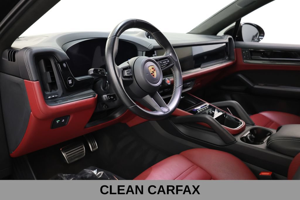 Used 2024 Porsche Cayenne Turbo GT AWD/4WD image 8
