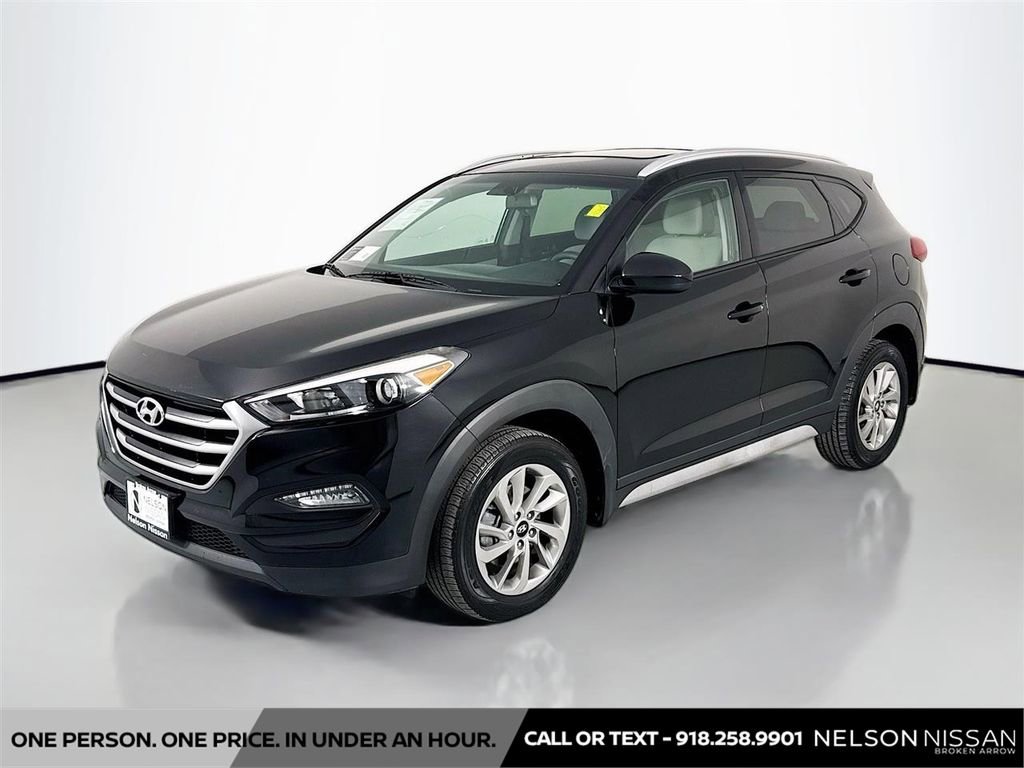 Used 2017 Hyundai Tucson SE AWD/4WD image 1