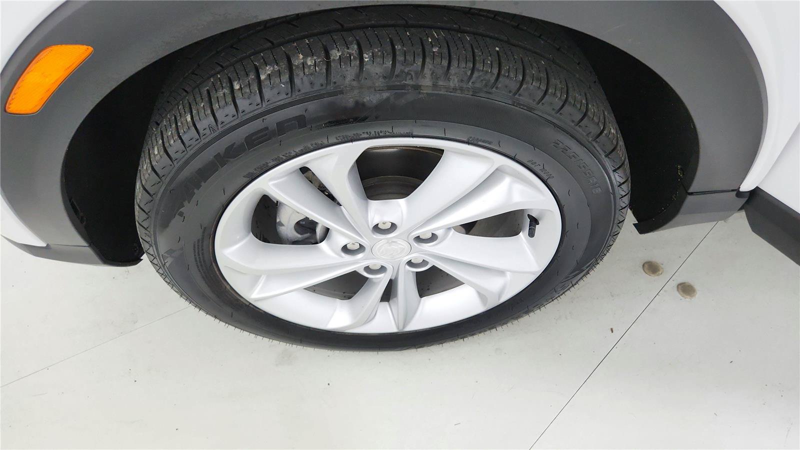 Used 2021 Buick Encore GX Preferred w/ Cold Weather Comfort Package FWD image 27