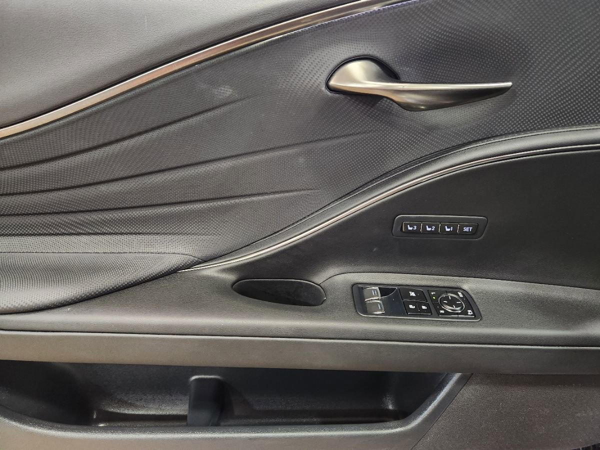 Used 2023 Lexus LC 500 Convertible w/ Touring Package image 46