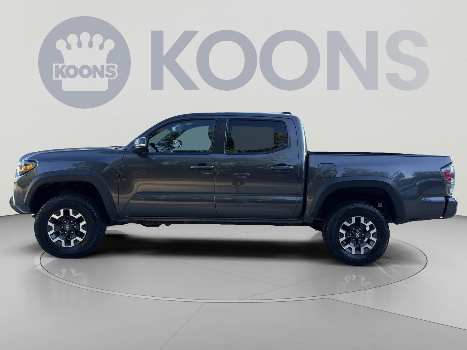 Used 2023 Toyota Tacoma TRD Off-Road w/ Technology Package AWD/4WD image 2