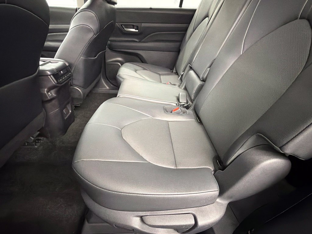 Certified 2026 Toyota Grand Highlander FWD image 39
