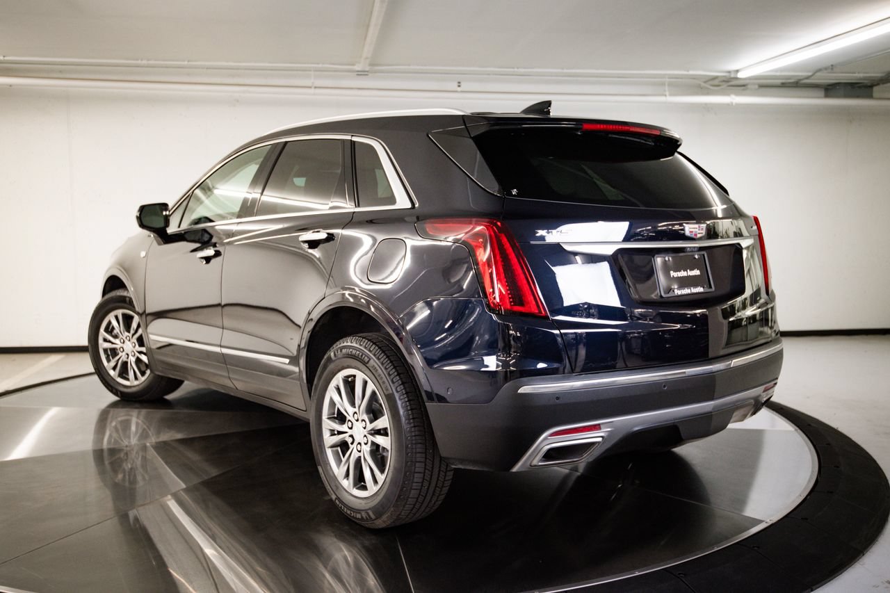 Used 2022 Cadillac XT5 Premium Luxury w/ Technology Package FWD image 3