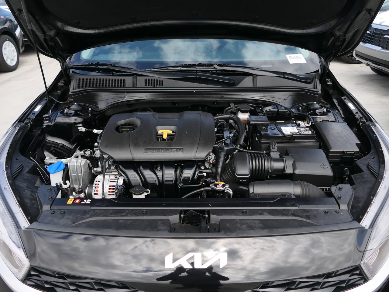 Used 2024 Kia Forte LXS w/ LXS Technology Package FWD image 25