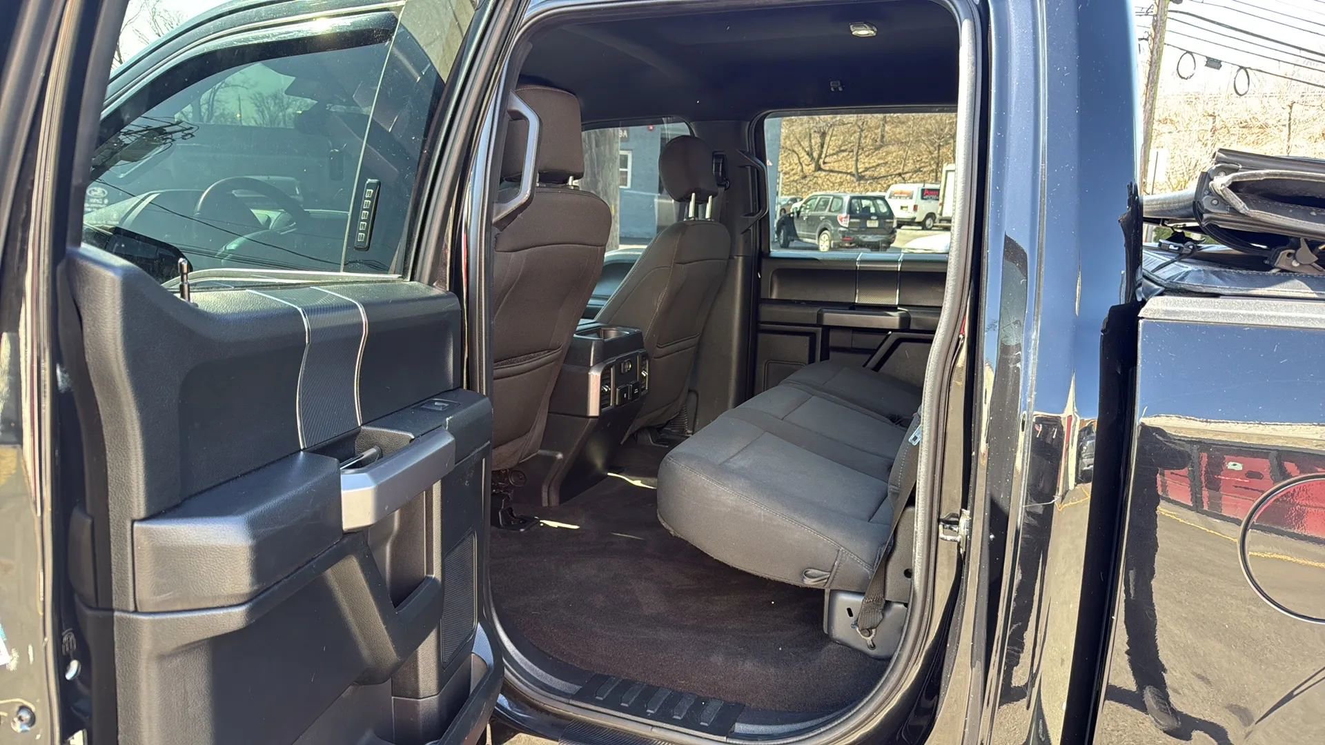 Used 2019 Ford F150 XLT w/ Equipment Group 302A Luxury image 26