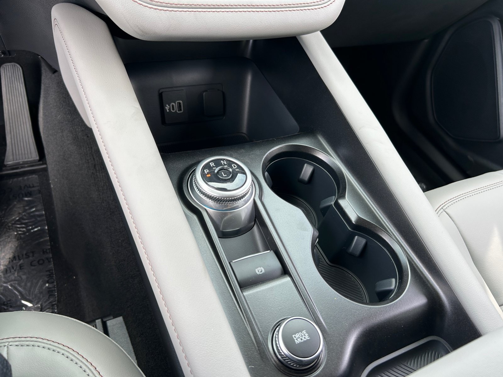 New 2026 Ford Explorer Active w/ Active Comfort Package RWD image 15