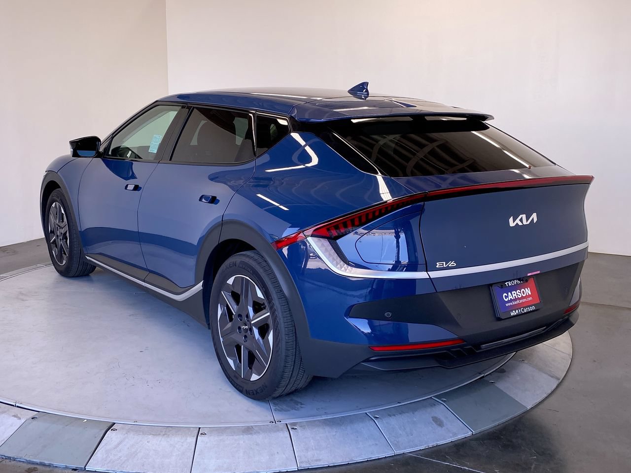Certified 2025 Kia EV6 Light RWD image 3