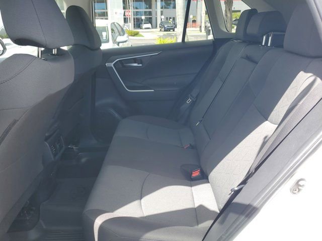 Used 2025 Toyota RAV4 XLE image 7