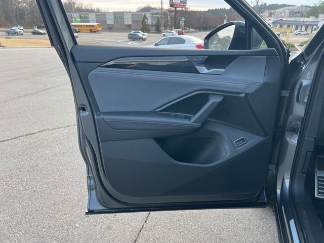 New 2026 Volkswagen Tiguan SE R-Line image 15